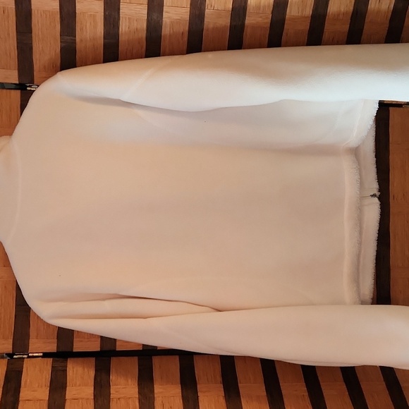 Nwt! Fuda fluffy jacket reversible zip up - Picture 8 of 13